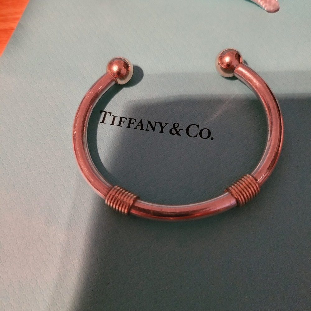 Vintage Tiffany & Co coil cuff